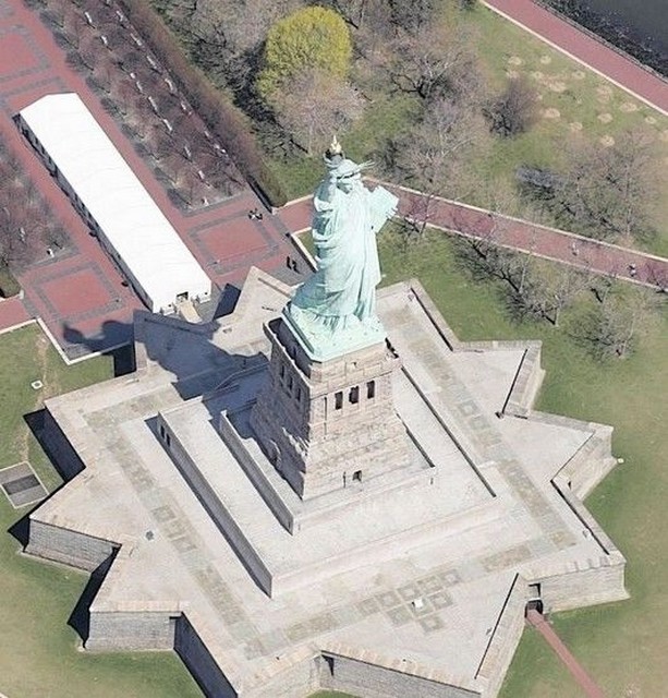 statue de la liberte et liberty island: statue de la liberte 2